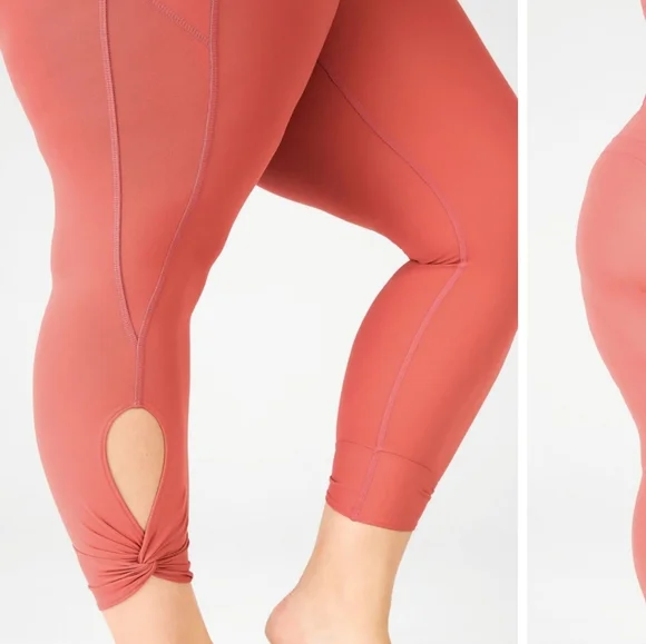 🐻(2/$100) FABLETICS: NWT Workout Set - Picture 5 of 7